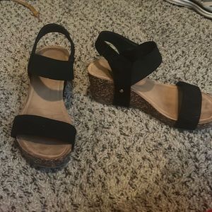 Small wedge sandals size 6